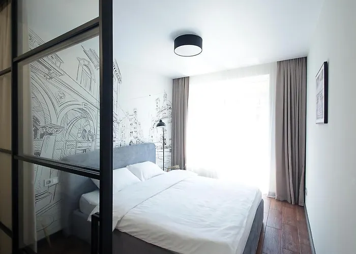 Old Center إلفيف