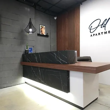 Old Center * Λβιβ